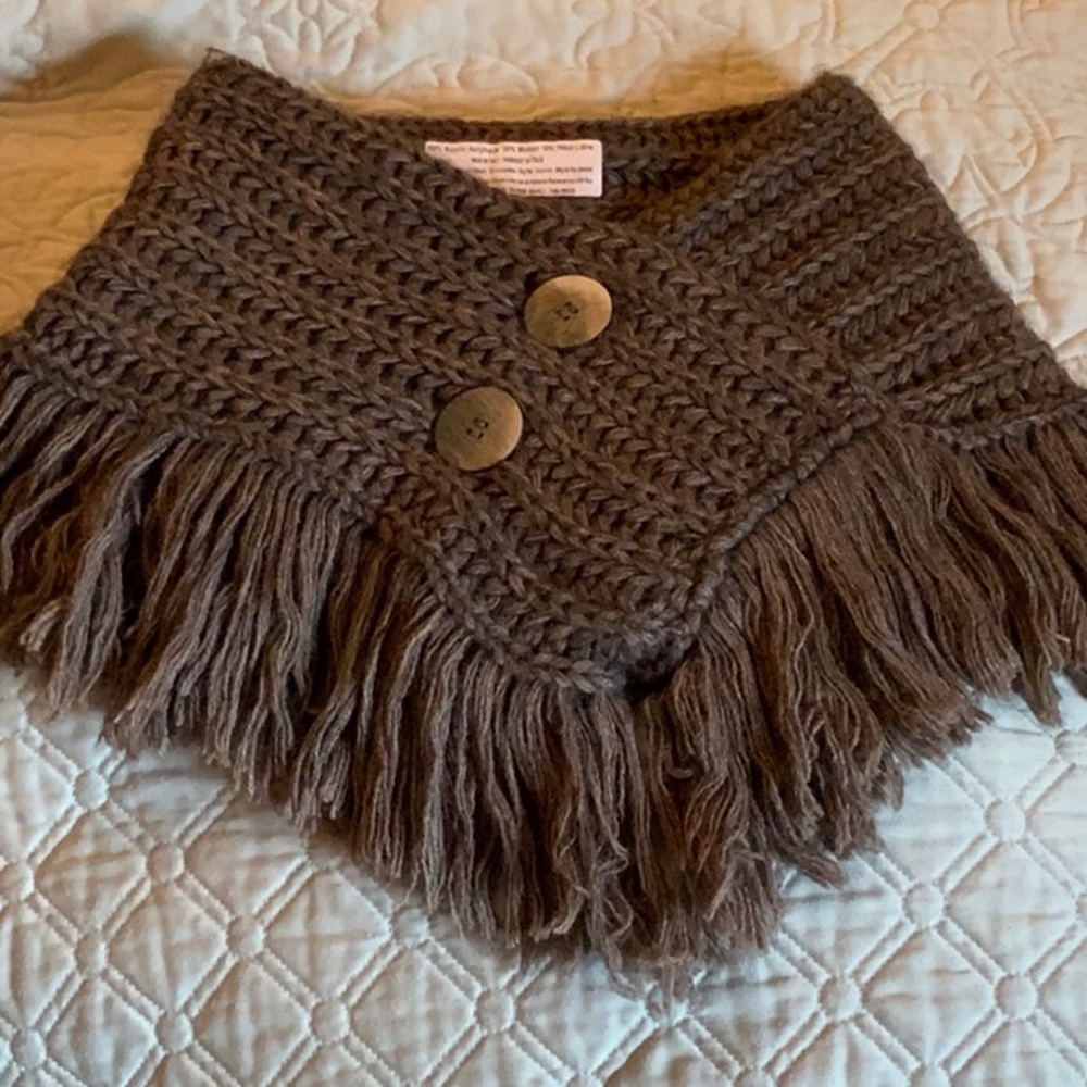 Unique Shrug